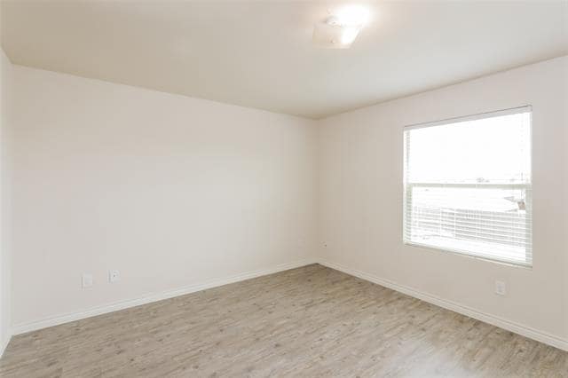 Building Photo - 3202 Robin Rd