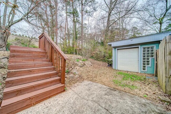 Building Photo - 977 Pegg Rd