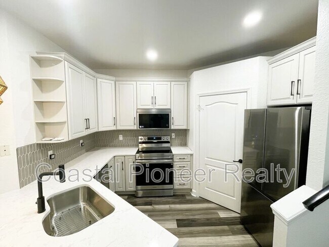 Building Photo - 614 Seascape Wy