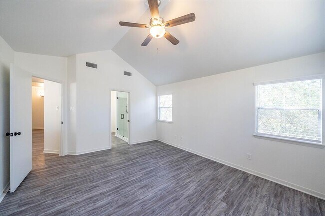 Building Photo - 47 Shallow Pond Pl