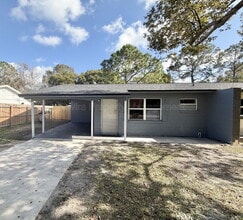 Building Photo - 2107 Bonneville Dr