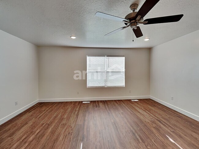 Building Photo - 1328 White St