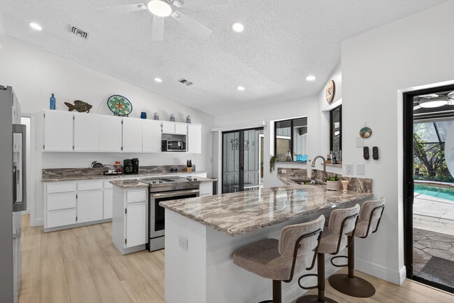 Building Photo - 8166 155th Pl N