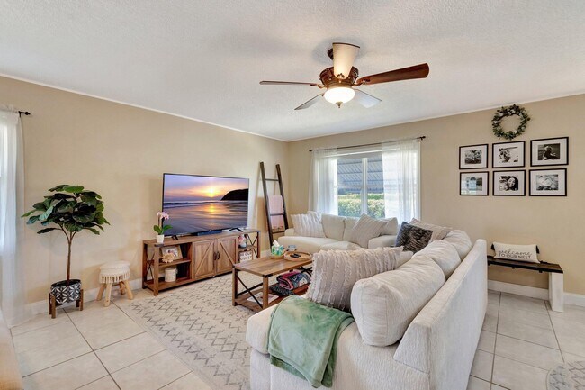 Building Photo - 2305 Lowson Blvd