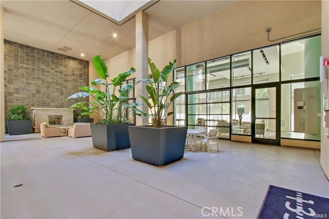 Building Photo - 133 The Promenade N