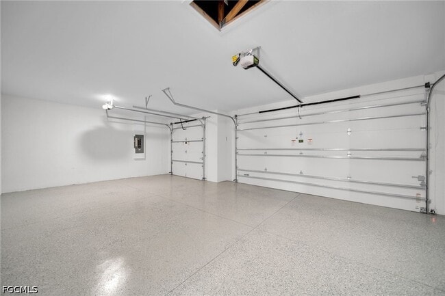 Building Photo - 1430 SE 23rd St