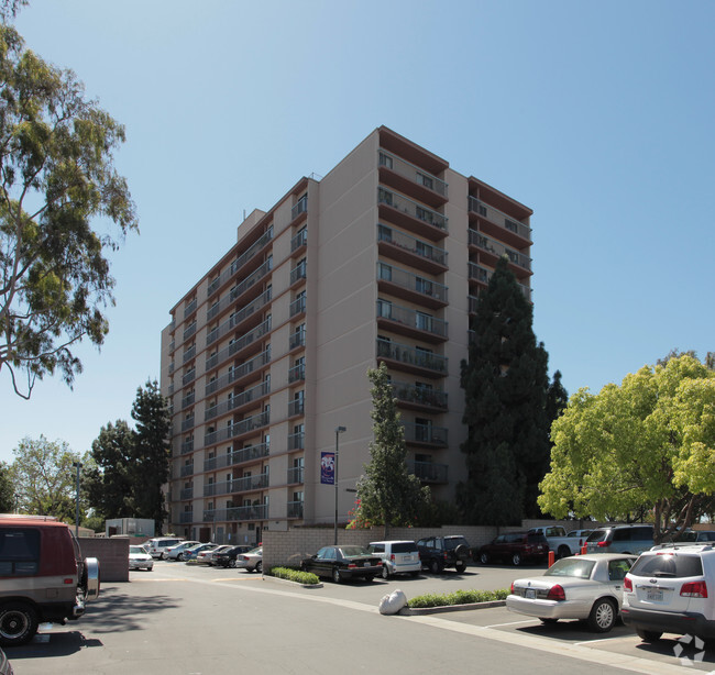 Building Photo - Norwalk Towers