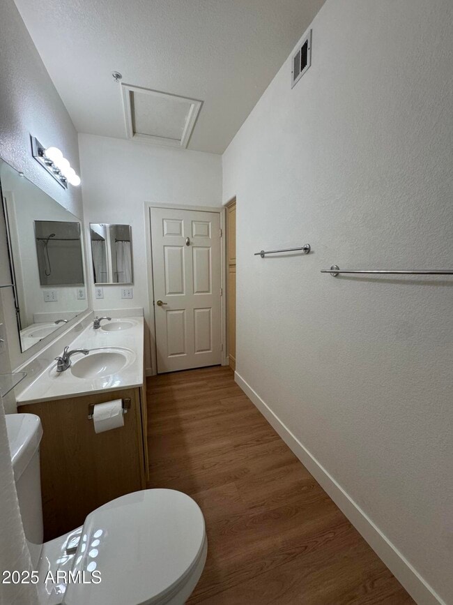 Building Photo - 9555 E Raintree Dr