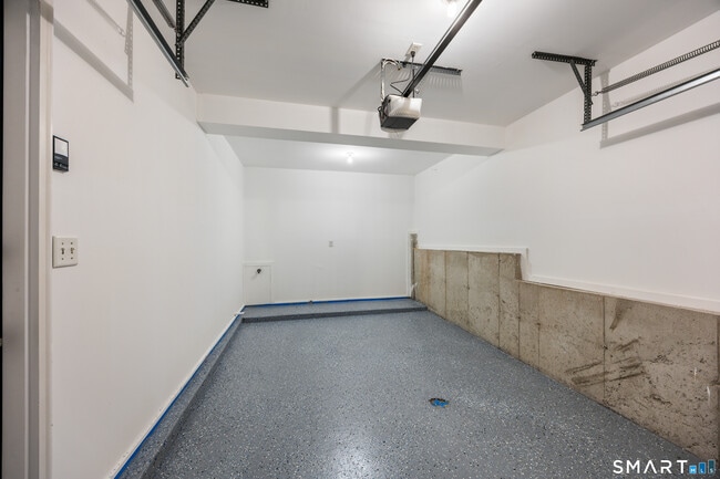 Building Photo - 32 Songbird Ln