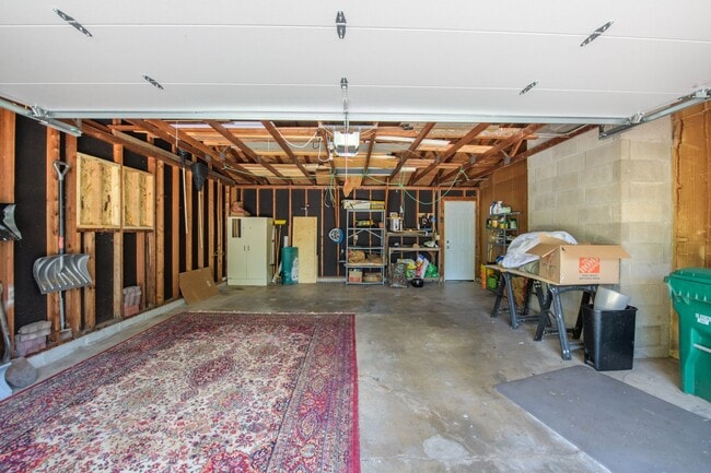 Building Photo - Rare 3 bed 3 bath home in new hope!!!