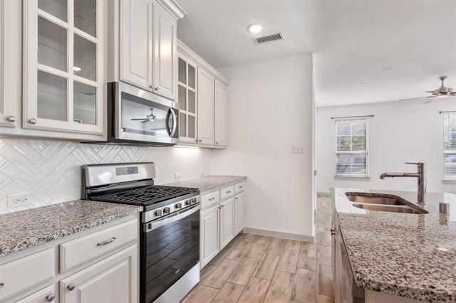 Building Photo - 5836 Ridgeline Dr