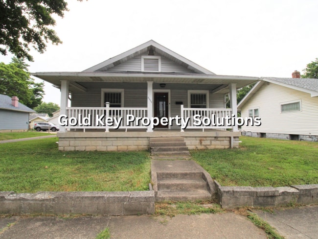 Building Photo - Attractive 2 BR 1 BA House with 2-Car Garage and Covered Porch (NO SECTION 8)