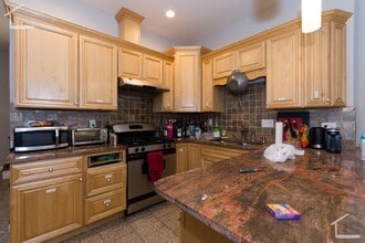 Building Photo - 9/1 Oversized, renovated 4BR/2BA in Allston, w/d in unit!