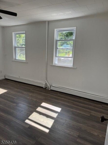 Building Photo - 475 US-206