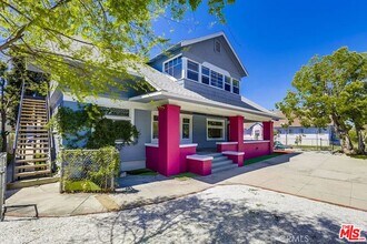 Building Photo - 2901 Raymond Ave