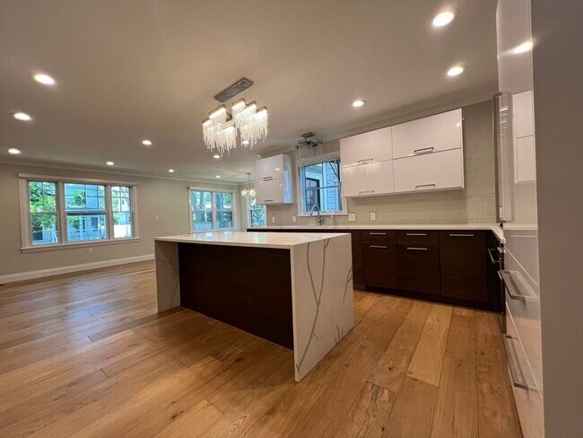 Building Photo - 23 Winslow Rd