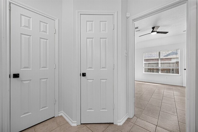 Building Photo - 3118 Aylesworth Ct