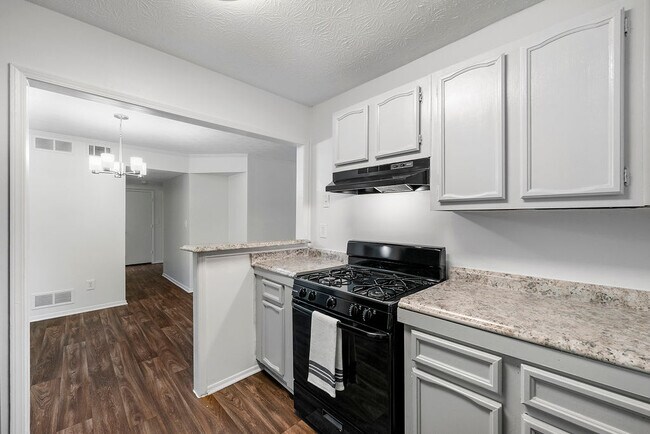 Building Photo - 1318 Brockett Pl