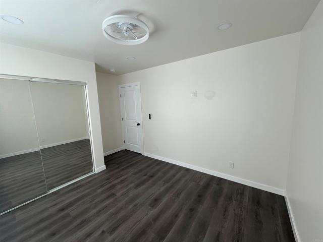 Building Photo - 2110 L Ave