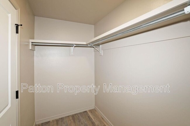 Building Photo - 10524 Tierra Santa Dr