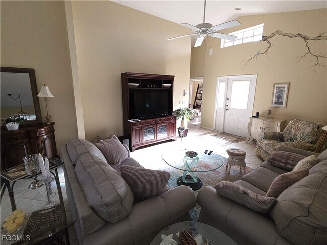 Building Photo - 17500 Plumera Ln