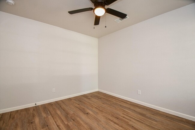 Building Photo - 5709 Arthington Ave