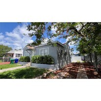 Building Photo - 113 NW 35th St