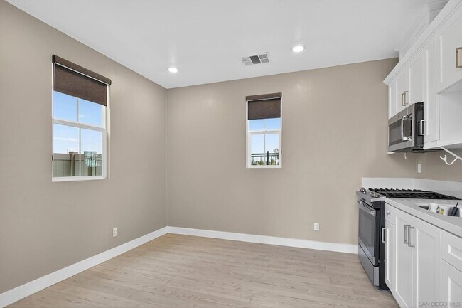 Building Photo - 1733 Artemisia Ct