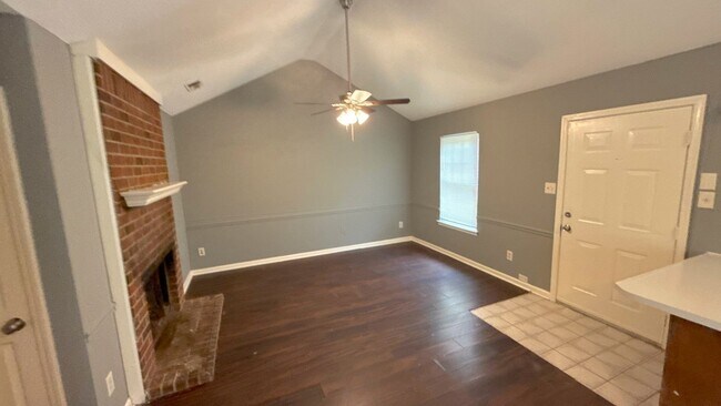 Building Photo - 5864 Ashridge Pl