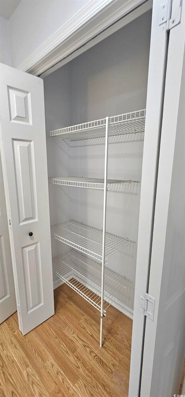 Building Photo - 615 13th Ave N