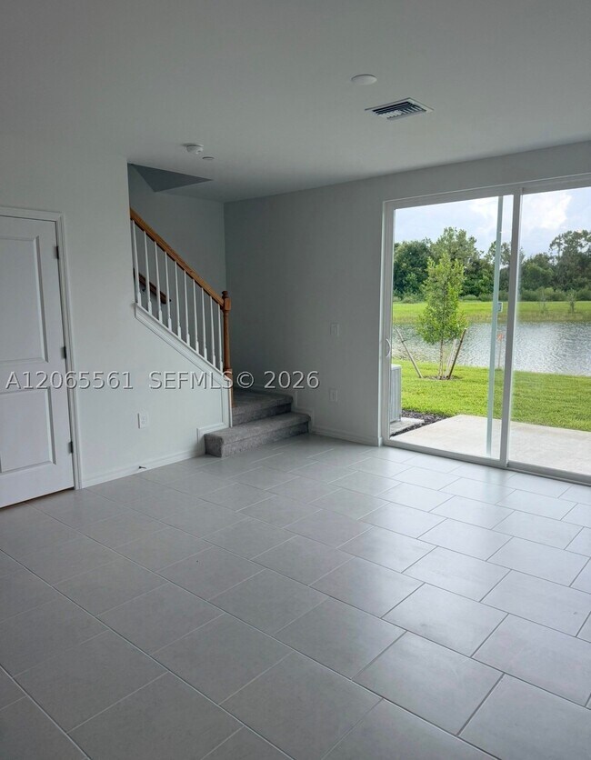Building Photo - 4230 Catalina Dr