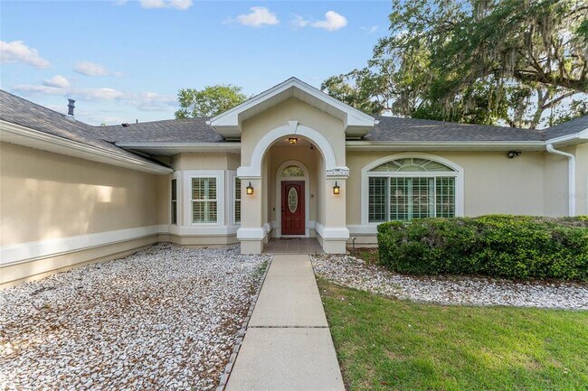 Building Photo - 10106 NW 13th Ave