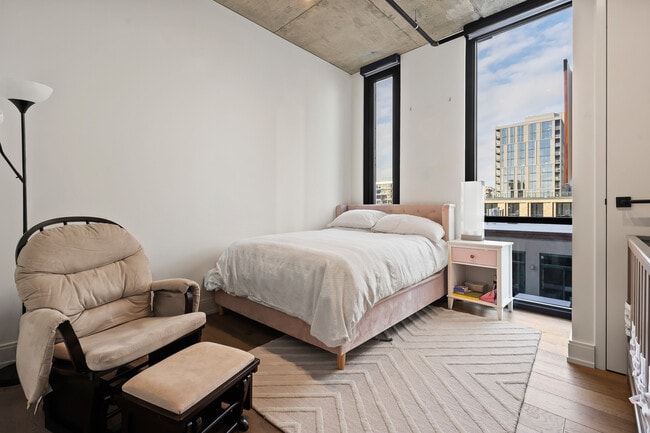 Building Photo - 111 S Peoria St