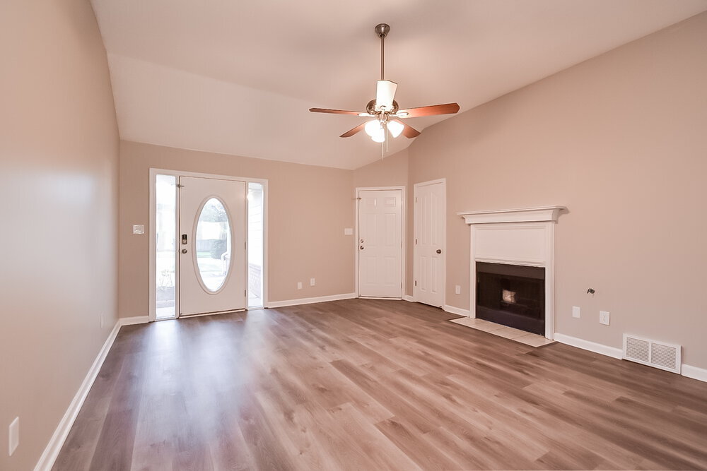 Building Photo - 1928 Thomas St