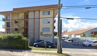 Building Photo - 13390 NE 7th Ave