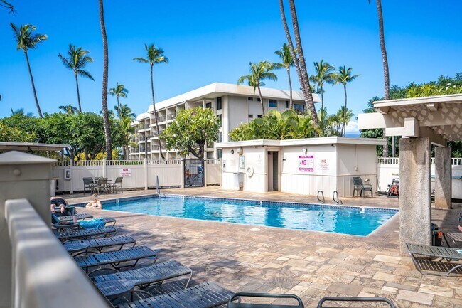 Building Photo - Ocean View 2/2 Fully Furnished + Newly Renovated Condo!