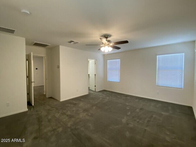 Building Photo - 6843 E Peralta Cir