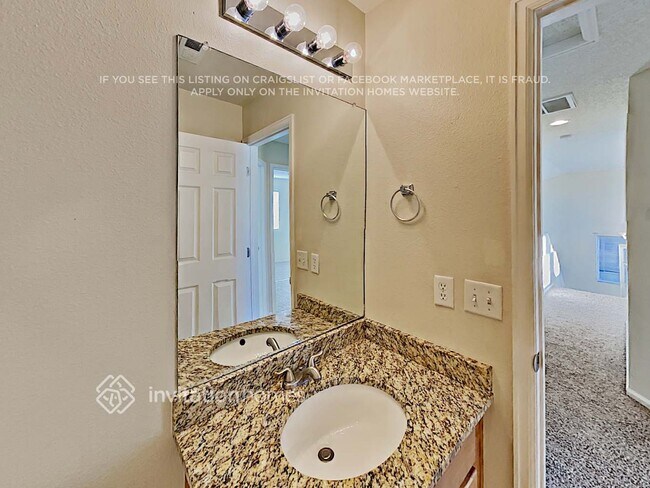 Building Photo - 5135 Pelican St