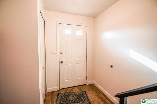 Building Photo - 2505 Madison Ave