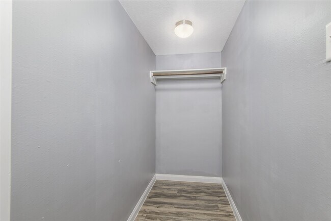 Building Photo - 3807 Springcrest Ln