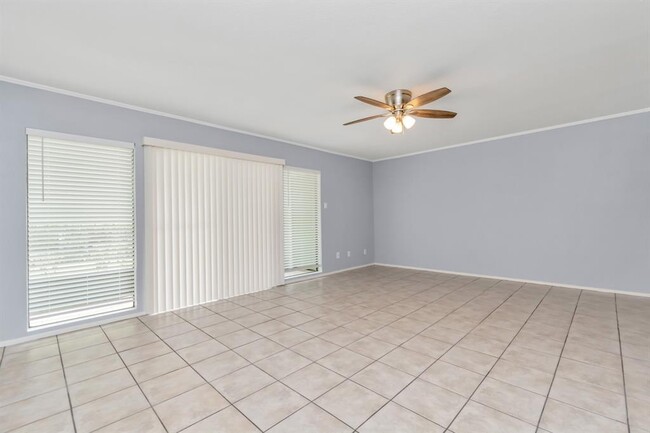 Building Photo - 14777 Wunderlich Dr