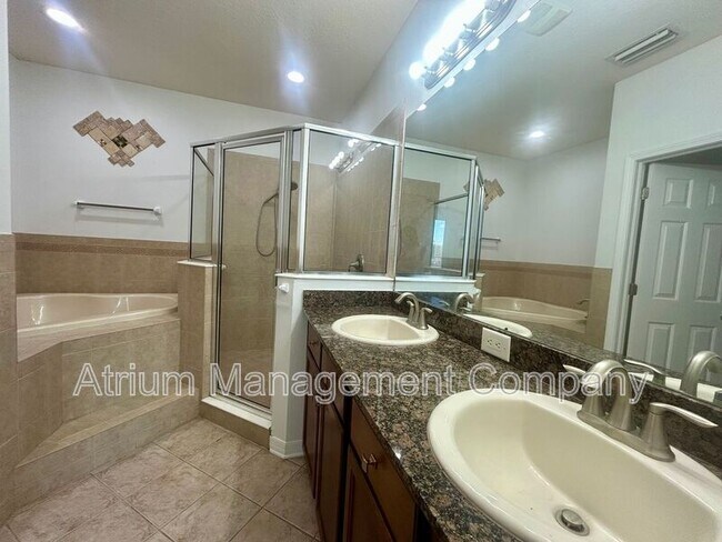 Building Photo - 12805 Avelar Manor Pl