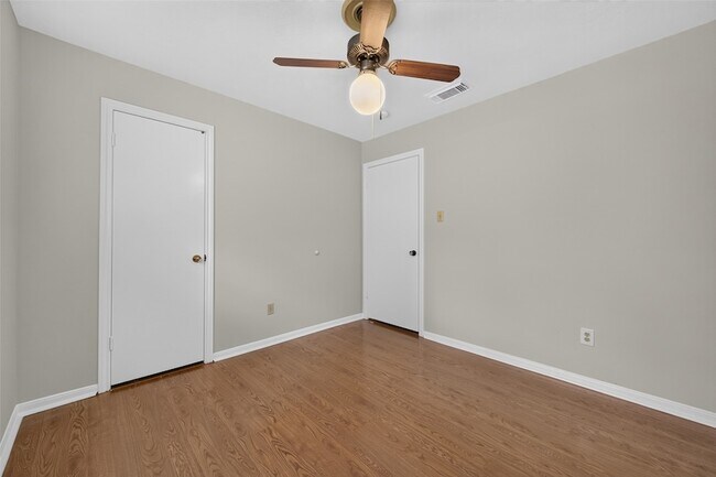 Building Photo - 25515 Stone Mill Ln