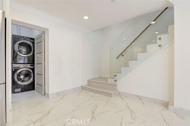 Building Photo - 7044 Greeley St