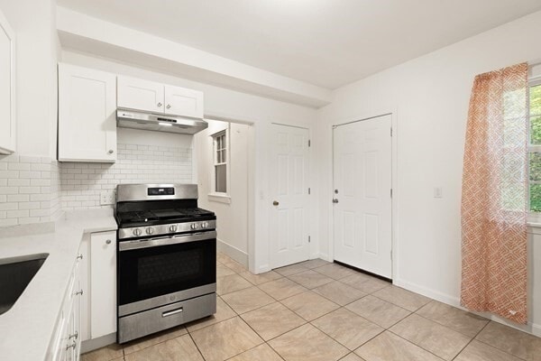 Building Photo - 10 Minthorne St