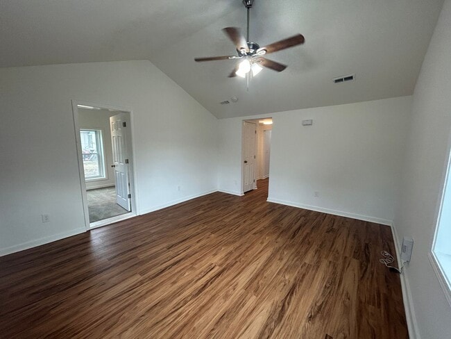 Building Photo - SPECIAL DEAL: $250 OFF FIRST MONTH'S RENT