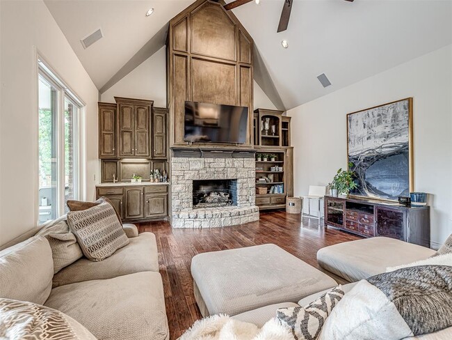 Building Photo - 3309 Shadow Valley Dr