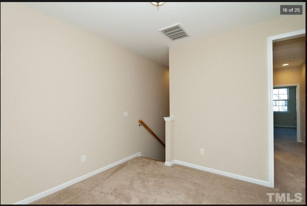 Building Photo - 130 Rubrum Dr