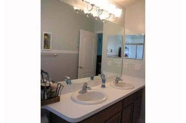 Building Photo - 733 Somerstone Dr