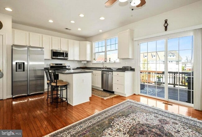 Building Photo - 8116 Rainwater Cir